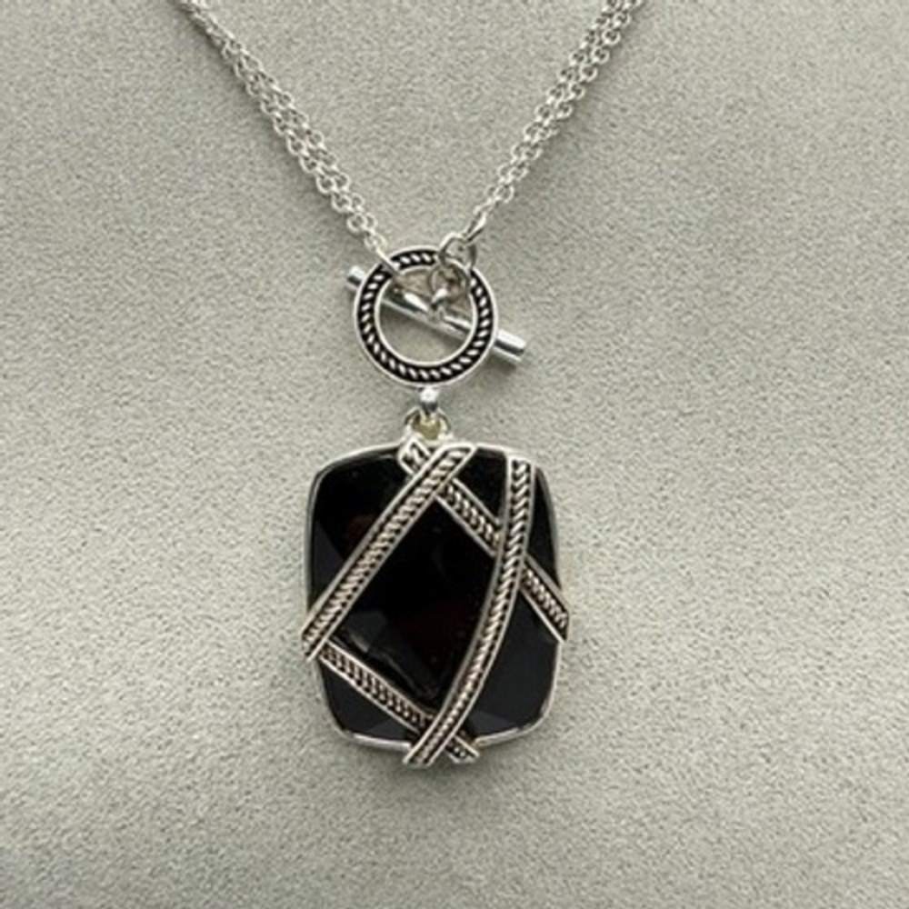 Vintage Napier Necklace Black Glass Pendant Silver Tone Toggle Modernist 17.5"